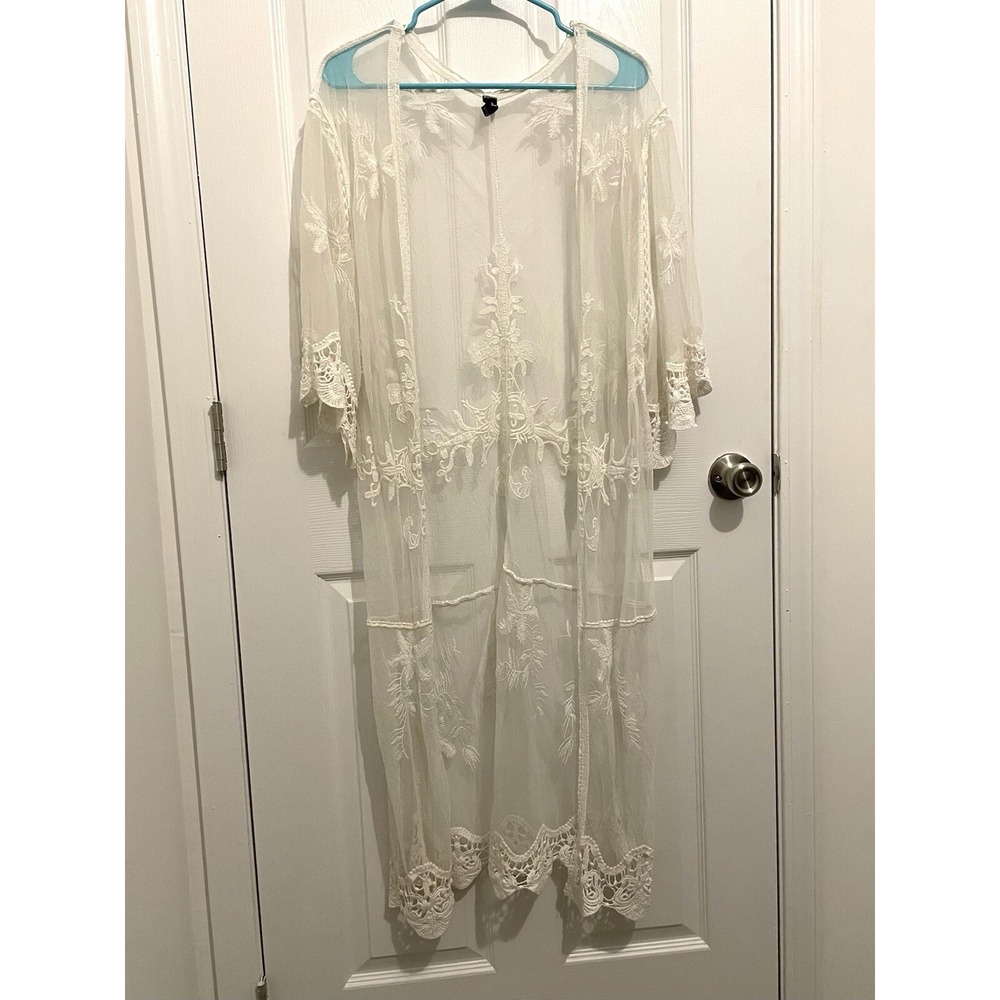 Windsor long white cover up/cardigan one size